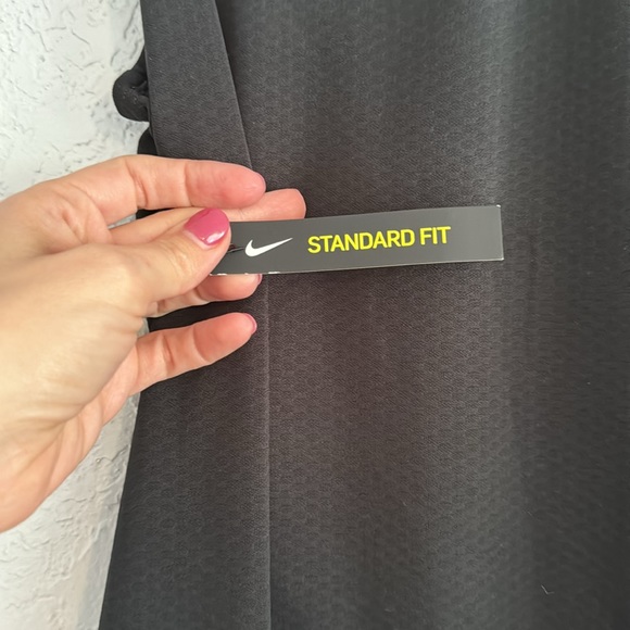 Nike Dry tank. NWT. Perfect for golf or tennis. - Picture 5 of 7